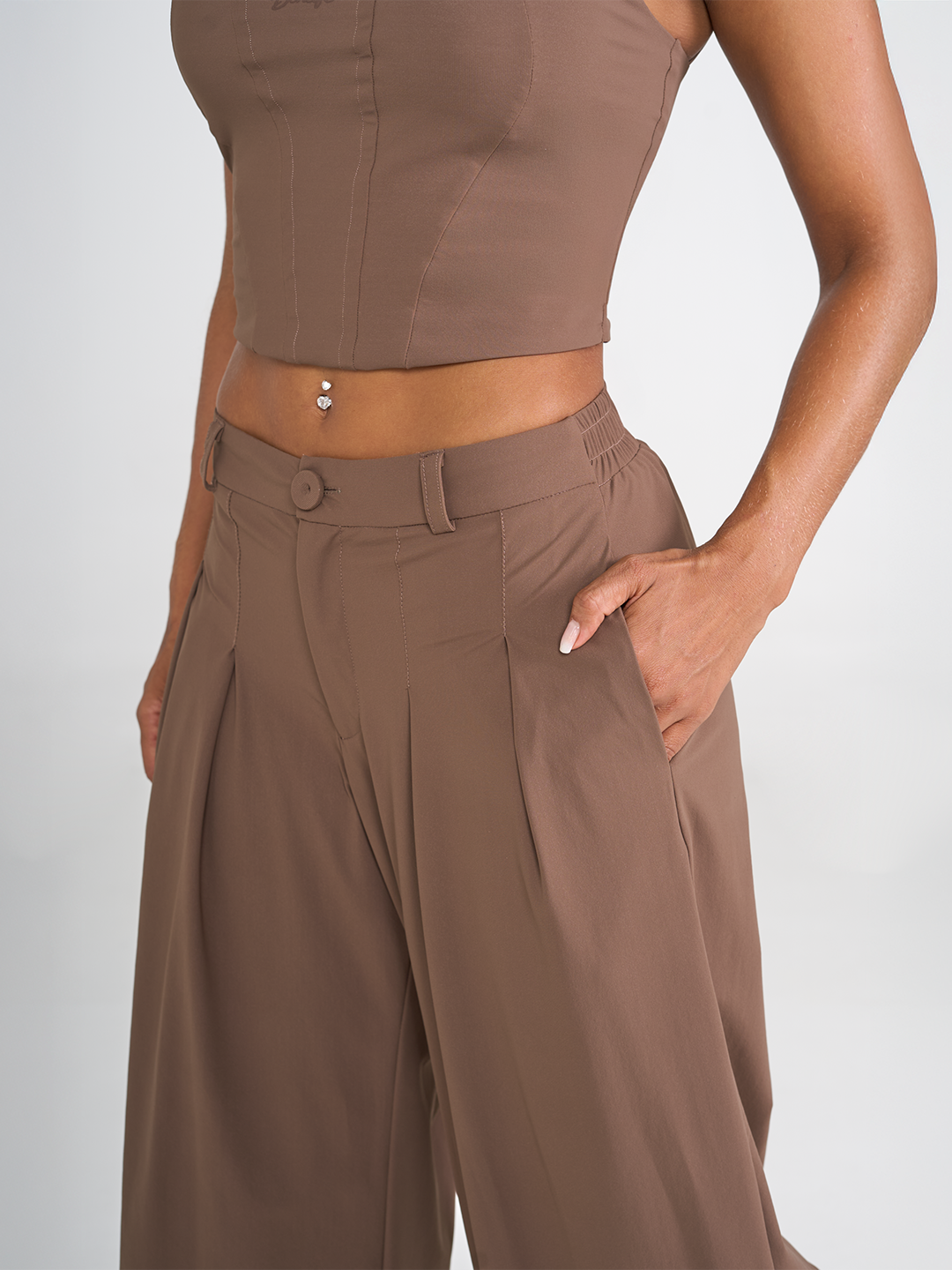 Conjunto Radiant Move – Crop Top + Pantalón